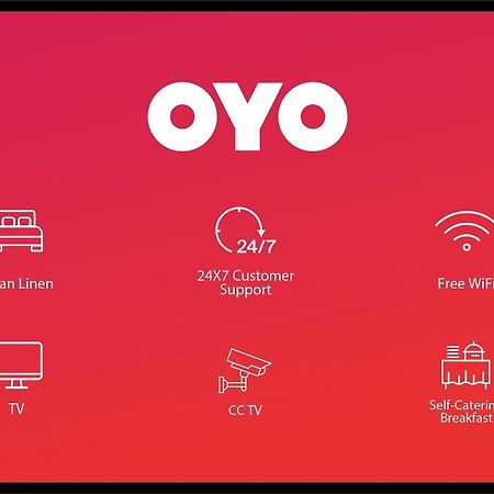 Oyo 44174 Hotel Mid Town Prime Harthala Bagian luar foto